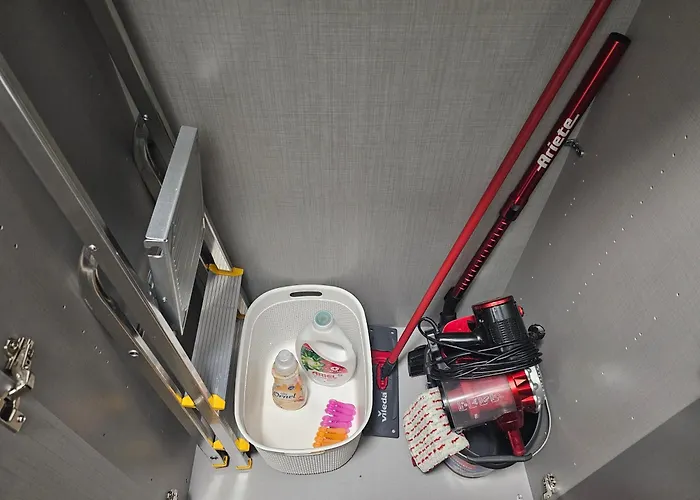 Studio Green アパート